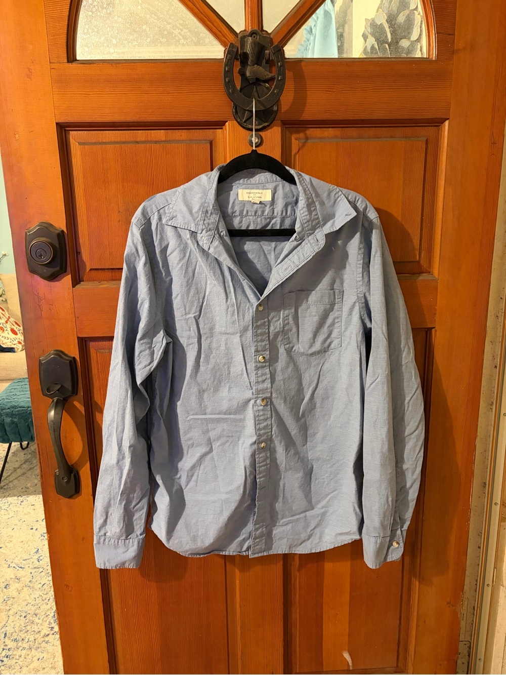 Banana Republic Pale Blue Men's Casual Button-Down Shirt